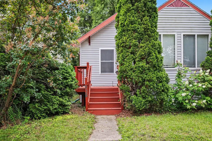 536 E Oakridge Street, Ferndale, MI 48220 - #3
