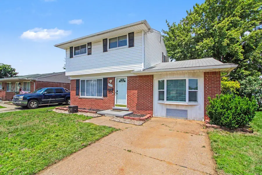 37700 Westvale Street, Romulus, MI 48174 - #2