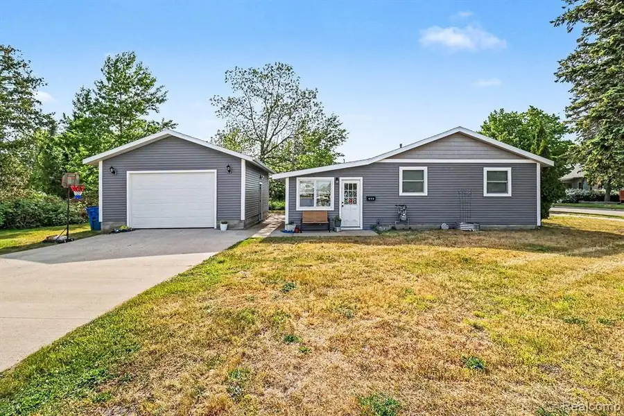 701 W Loomis Street, Ludington, MI 49431 - #3