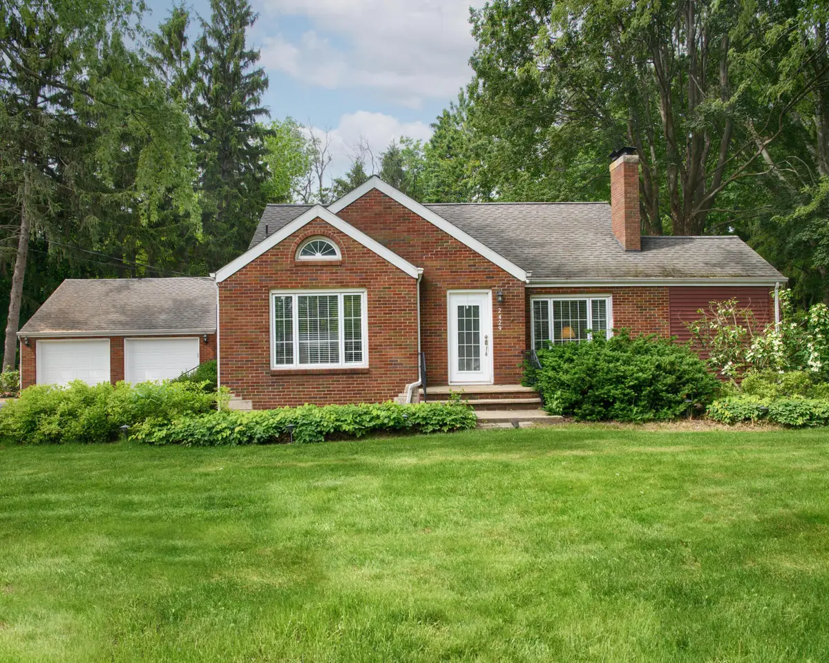 2429 W John Beers Road, Stevensville, MI 49127 - #1