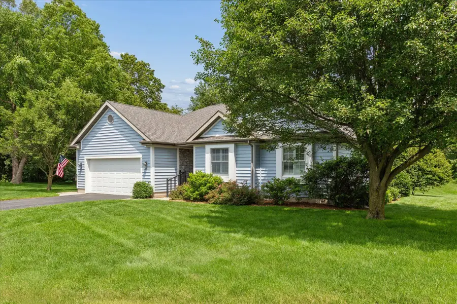 2311 Shoreham Highlands Street #31, Saint Joseph, MI 49085 - #2