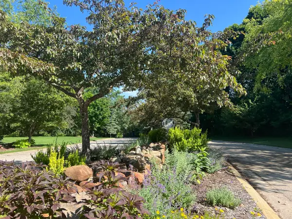 15267 Oak Hollow Drive, Holly, MI 48442