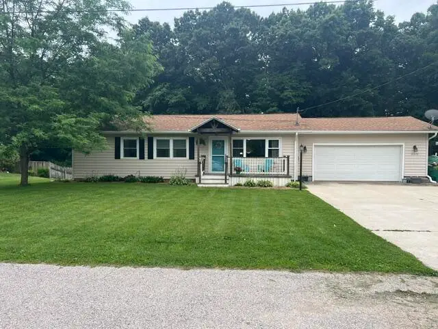 27853 Burmax Park, Dowagiac, MI 49047 - #1