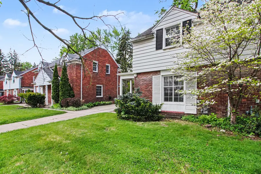 3857 Brewster Street, Dearborn, MI 48120 - #2