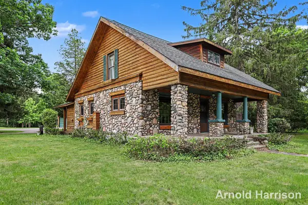 11265 W Sidney Road, Gowen, MI 49326