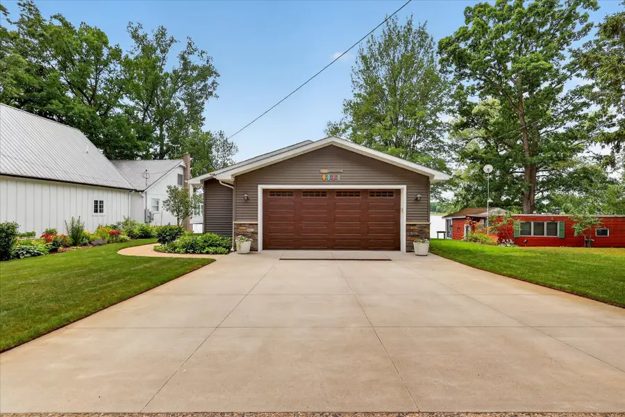 1630 S Colonel Point, Crystal, MI 48818 - #2