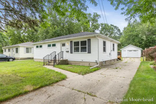 1552 41st Street Sw, Wyoming, MI 49509