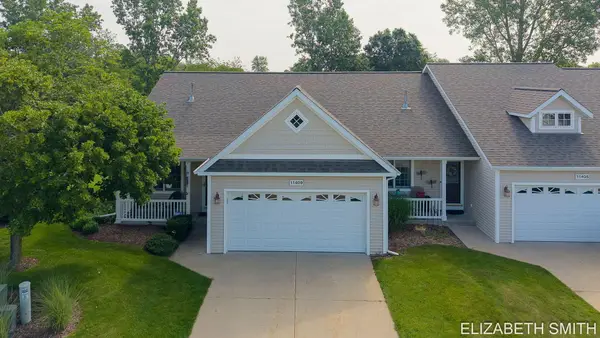 11409 N Lake Drive, Holland, MI 49424