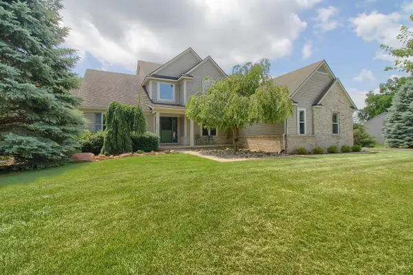 6833 N Meadows Pass, Dexter, MI 48130