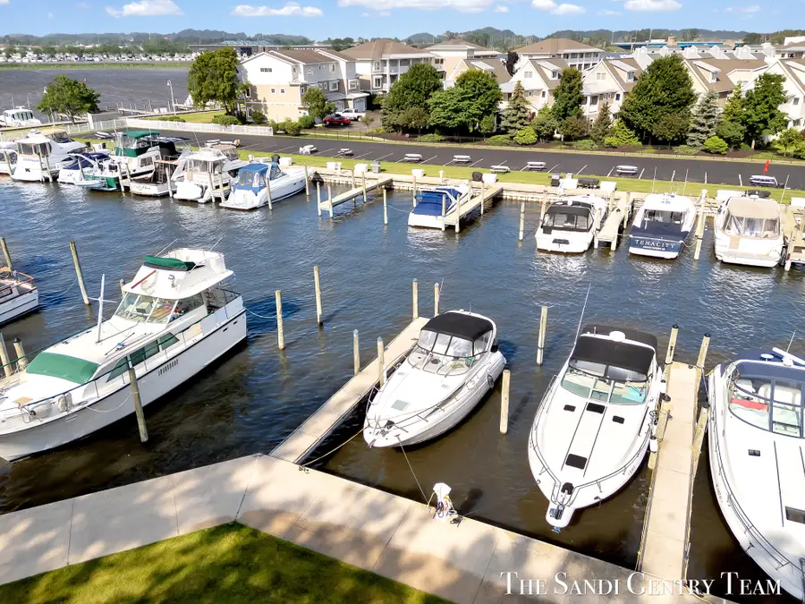 910 W Savidge Street #39, Spring Lake, MI 49456 - #3