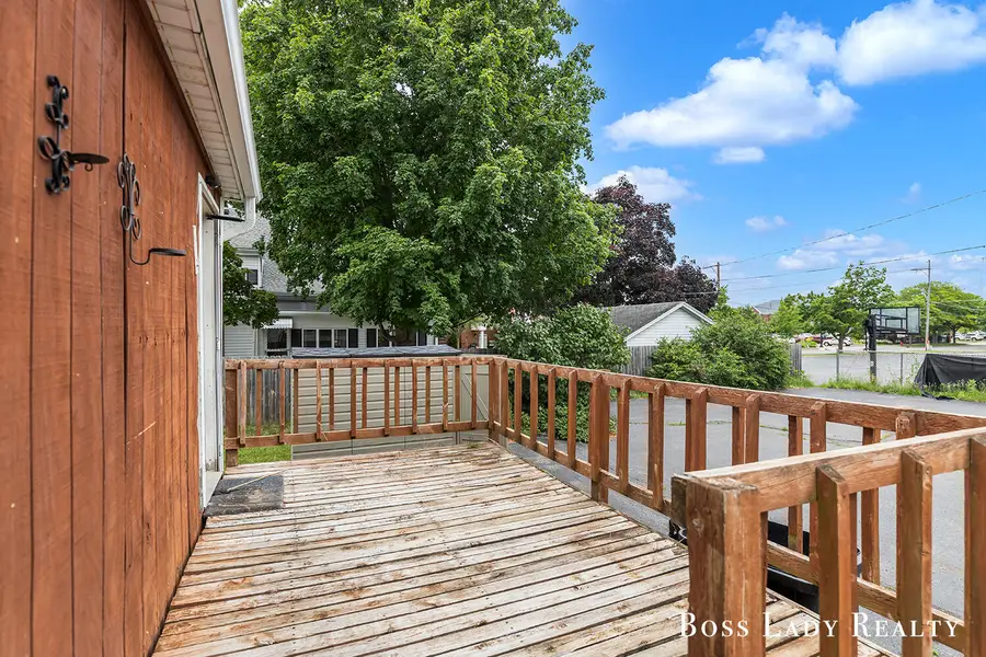 305 S Broadway Street, Hastings, MI 49058 - #2
