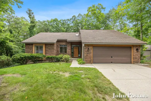 2200 Northridge Drive Ne, Grand Rapids, MI 49525