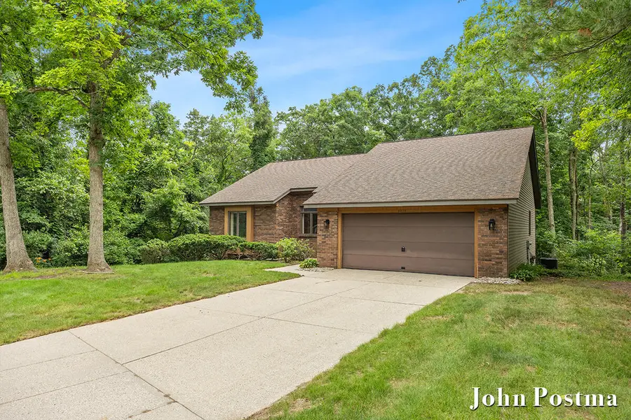 2200 Northridge Drive Ne, Grand Rapids, MI 49525 - #2