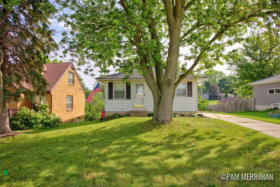 1735 Woodworth Street Ne, Grand Rapids, MI 49525 - #3