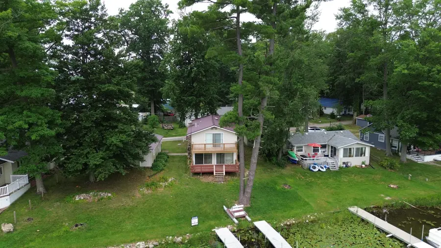 141 S Beechwood Drive Sw, Stanton, MI 48888 - #2