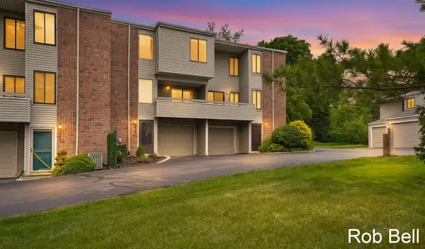 6223 Acropolis Drive Se #49, Grand Rapids, MI 49546