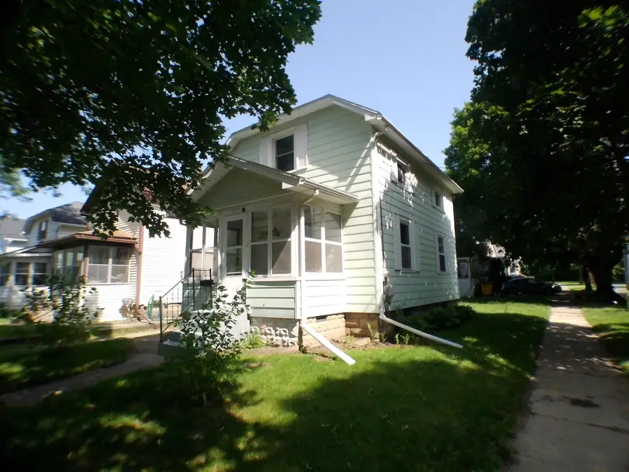 1614 Floral Avenue, Jackson, MI 49202 - #2