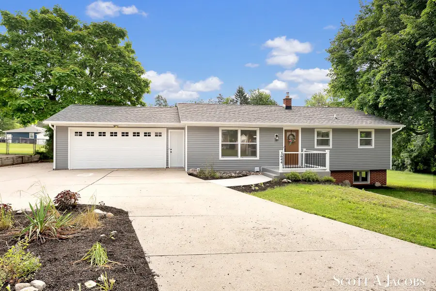 3644 Ivy Drive Ne, Grand Rapids, MI 49525 - #2