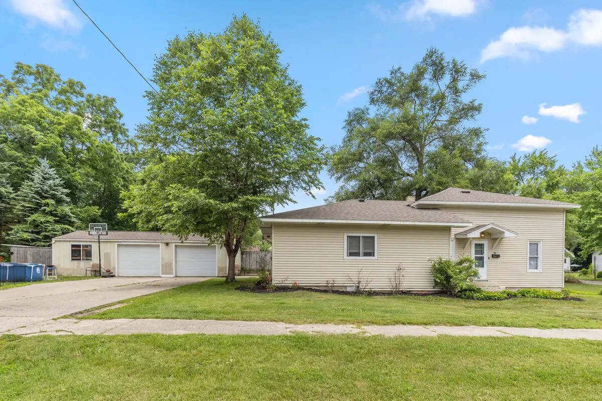 501 W Grove, Greenville, MI 48838 - #1