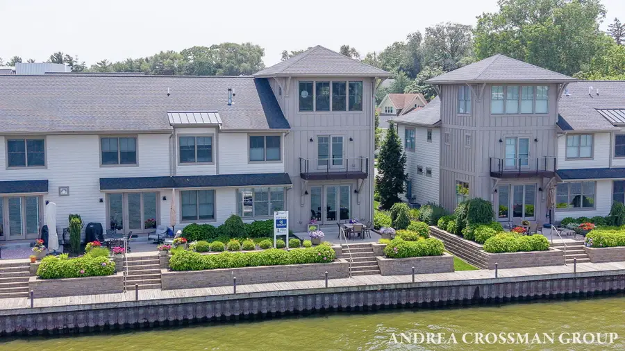 543 Macatawa Avenue, Holland, MI 49423 - #2