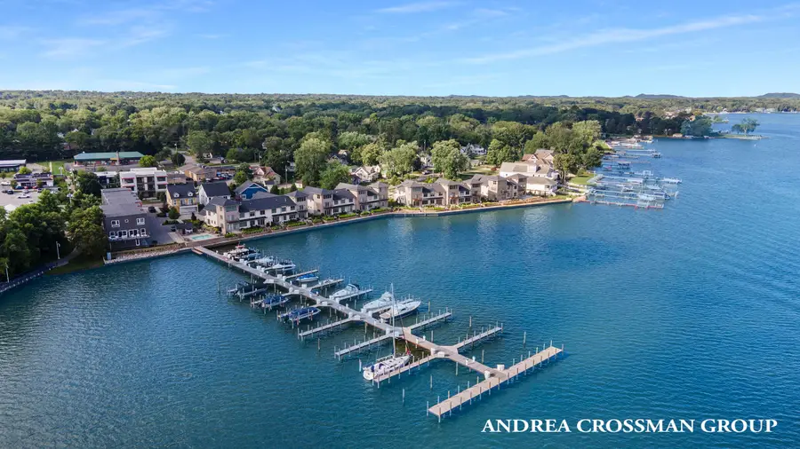 543 Macatawa Avenue, Holland, MI 49423 - #3