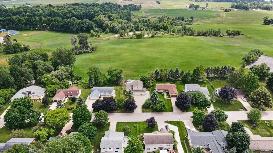 678 Apache Drive, Fremont, MI 49412 - #2