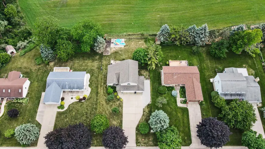 678 Apache Drive, Fremont, MI 49412 - #3