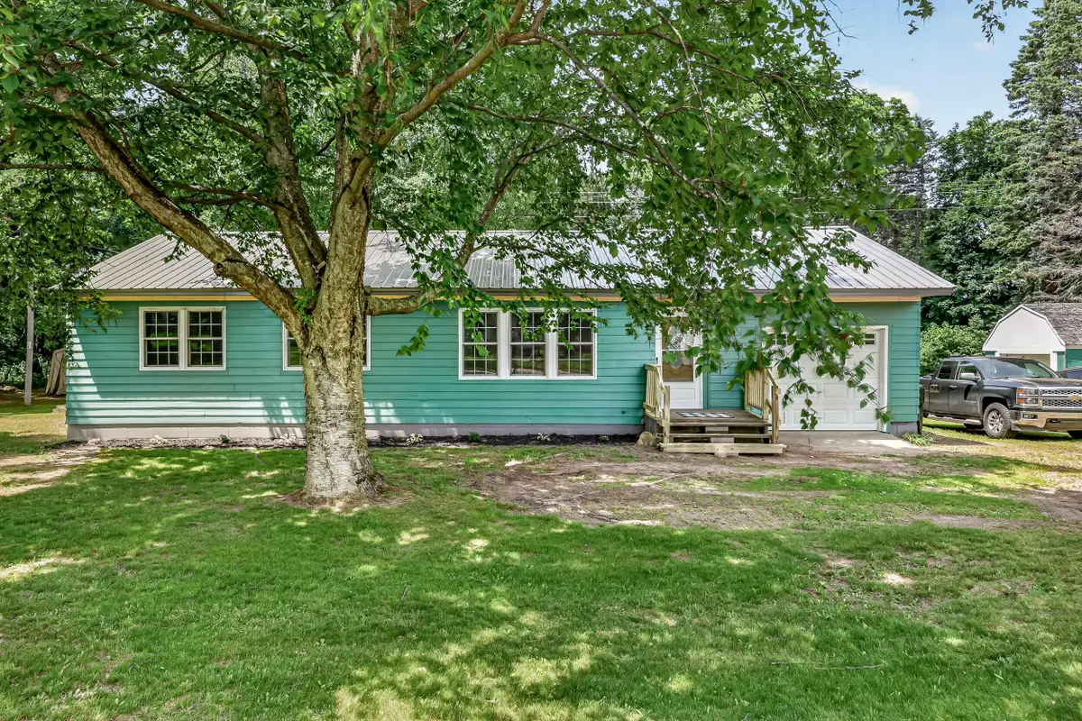 2423 S 40th Avenue, Shelby, MI 49455 - #1