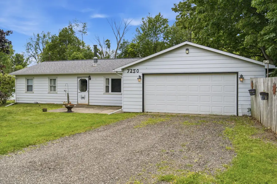 7250 101st Avenue, South Haven, MI 49090 - #3
