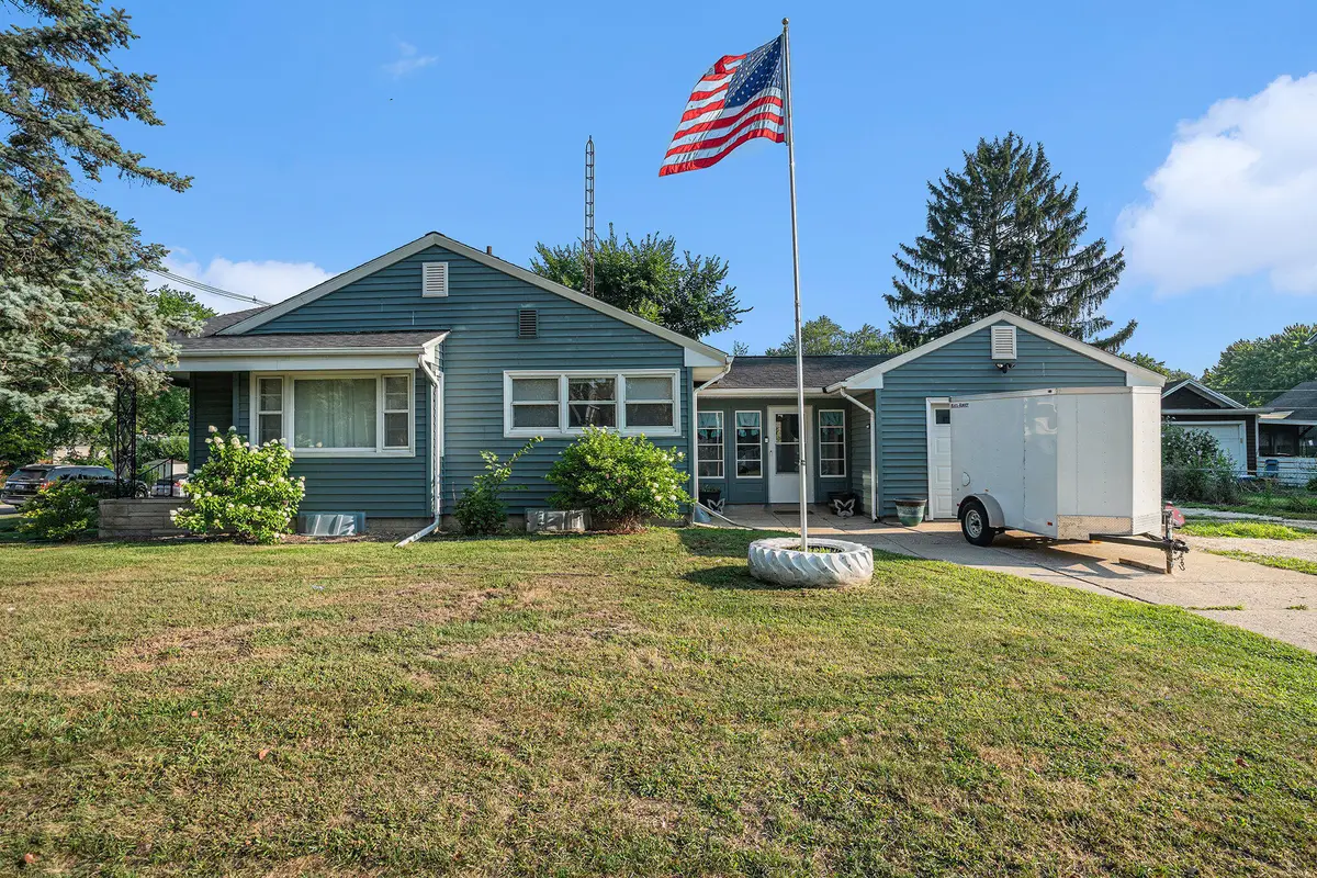 21 S 15th Street, Niles, MI 49120 - #1