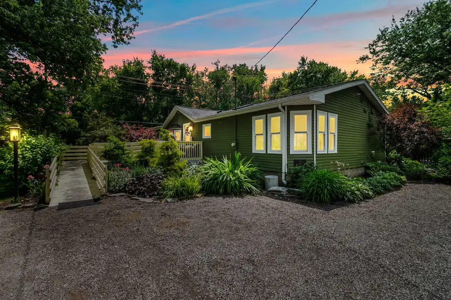 22 Morry Street, Hillsdale, MI 49242 - #3