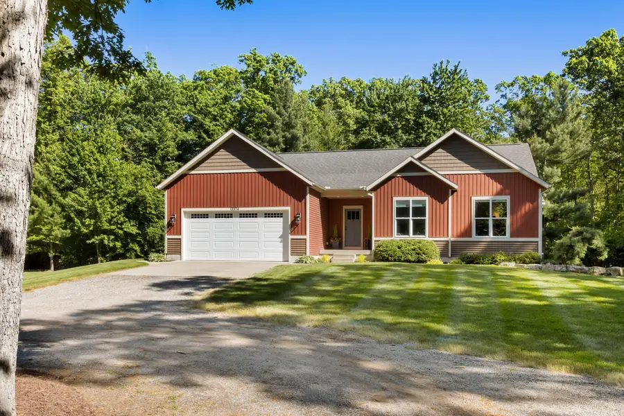 13374 141st Avenue, Grand Haven, MI 49417 - #2