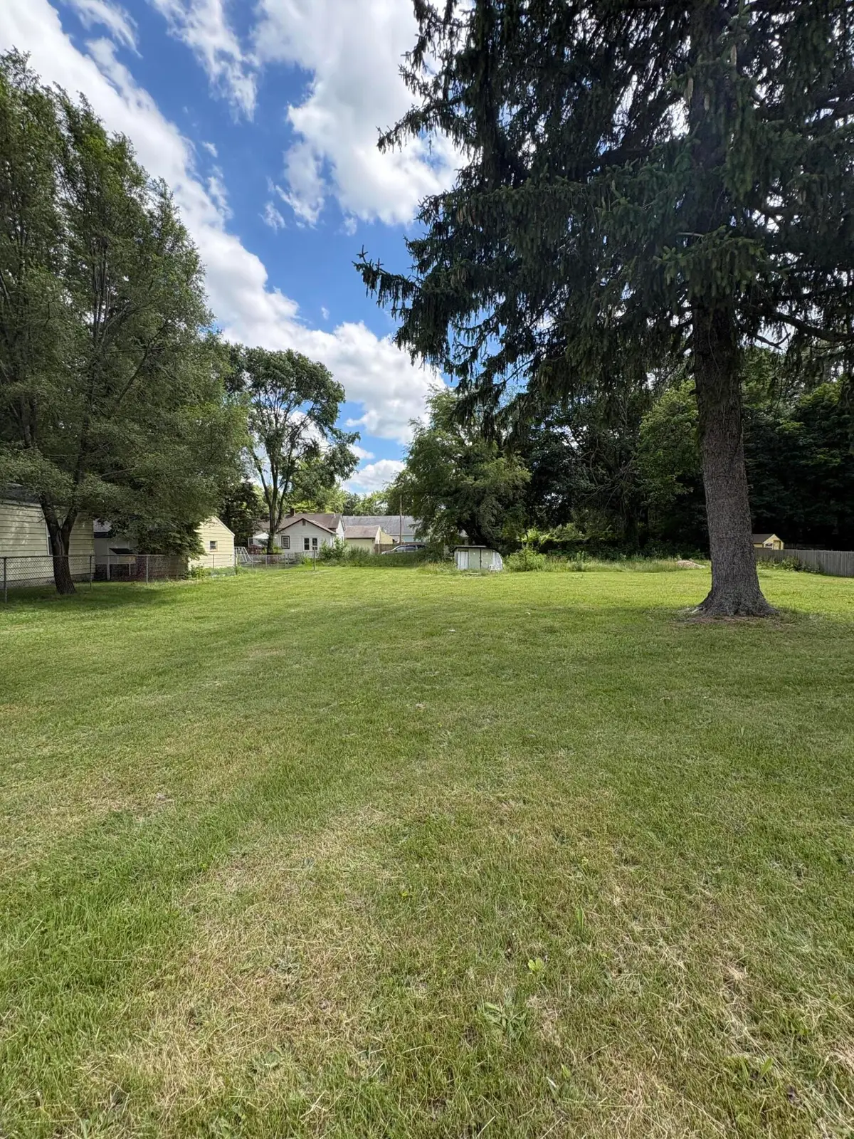 284 E Center Street, Coloma, MI 49038 - #1