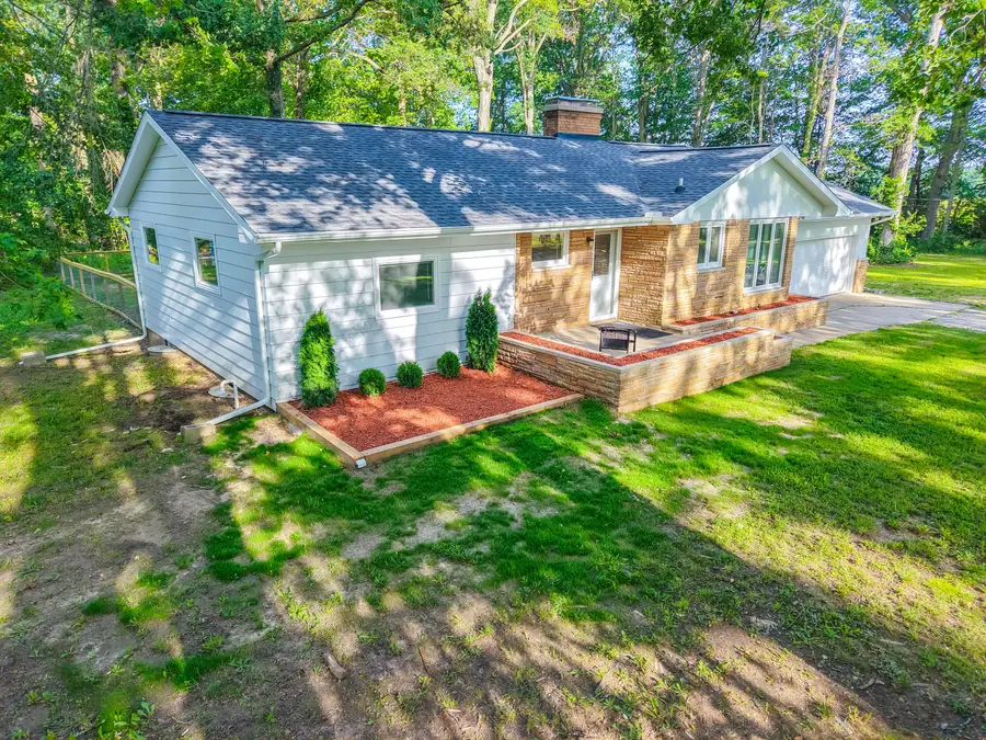 12449 California Road, Sawyer, MI 49125 - #3