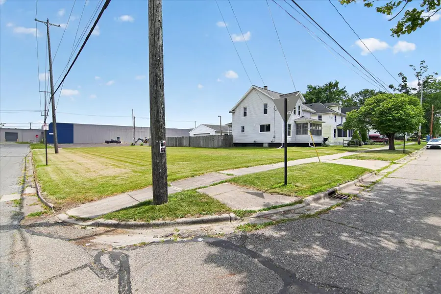 237 N Forbes Street, Jackson, MI 49202 - #2
