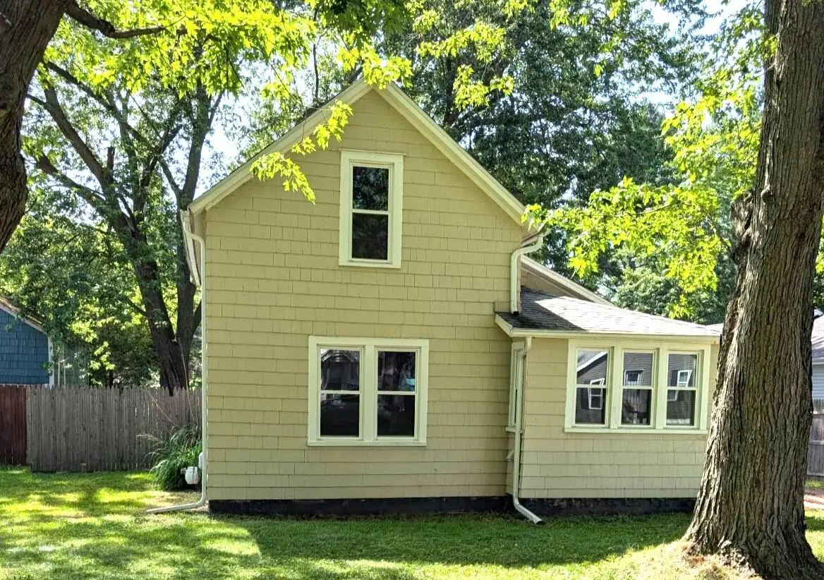 918 Wayne Street, Jackson, MI 49202 - #1