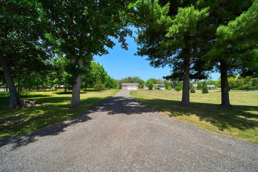 2752 W Mosherville Road, Jonesville, MI 49250 - #3