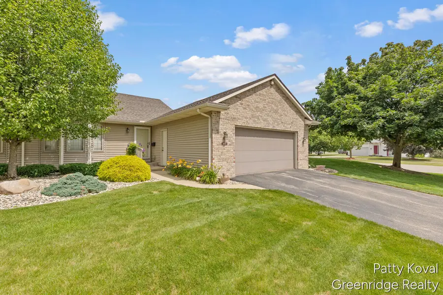 447 Falcon Drive, Wayland, MI 49348 - #2
