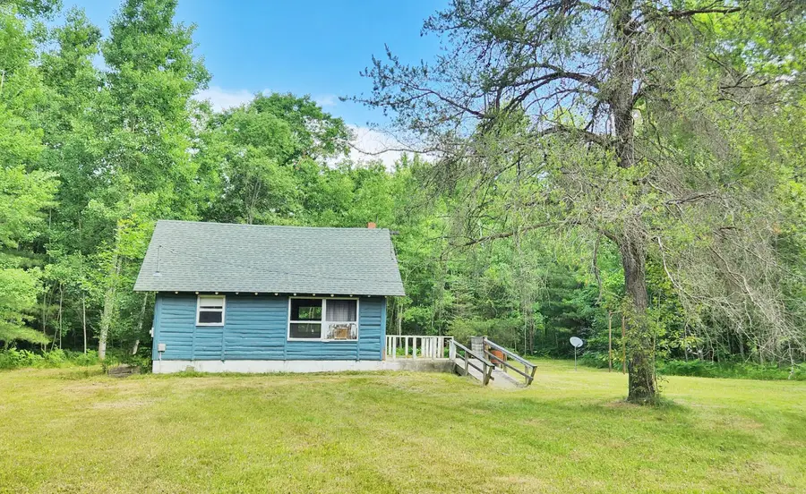5641 N Oak Avenue, White Cloud, MI 49349 - #3