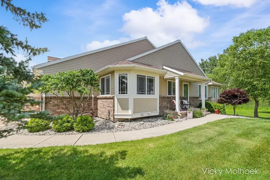 335 E North Street, Hastings, MI 49058 - #3