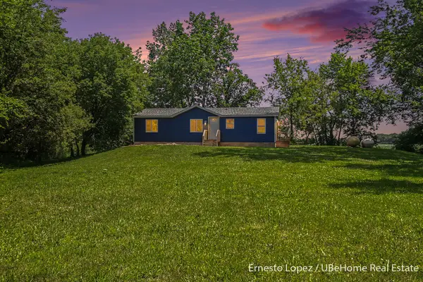 1465 64th Street, Fennville, MI 49408