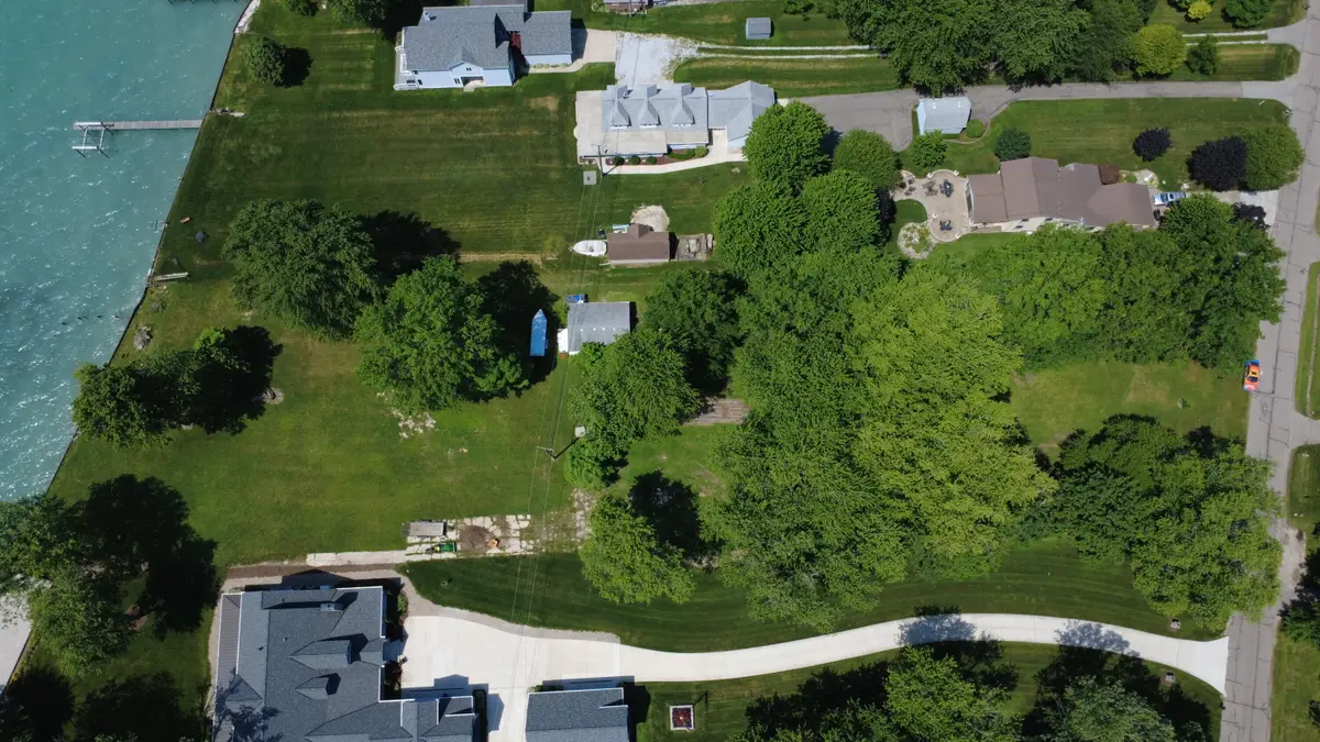 38172 Murdick Drive, New Baltimore, MI 48047 - #1