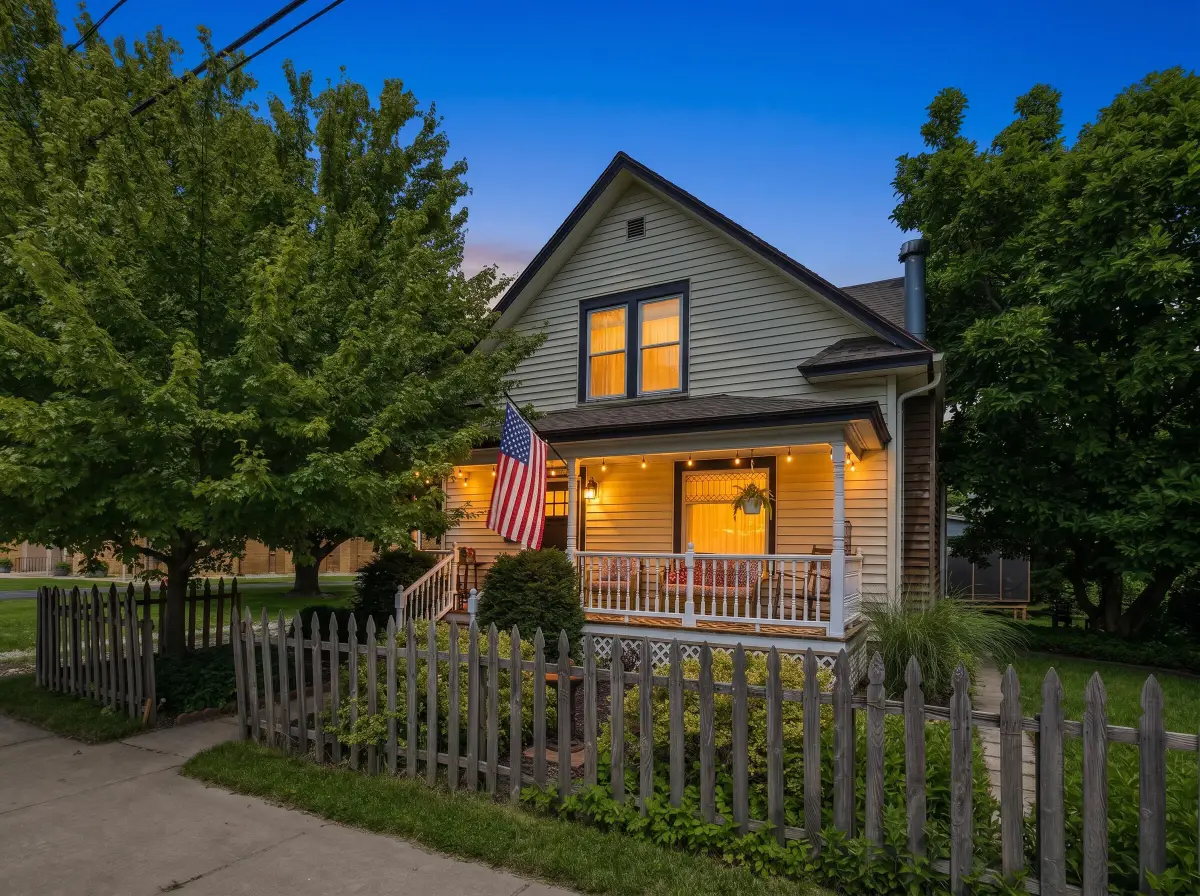 24 W Ash Street W, Three Oaks, MI 49128 - #1