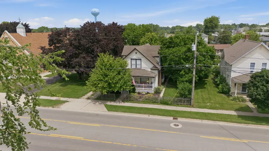 24 W Ash Street W, Three Oaks, MI 49128 - #3