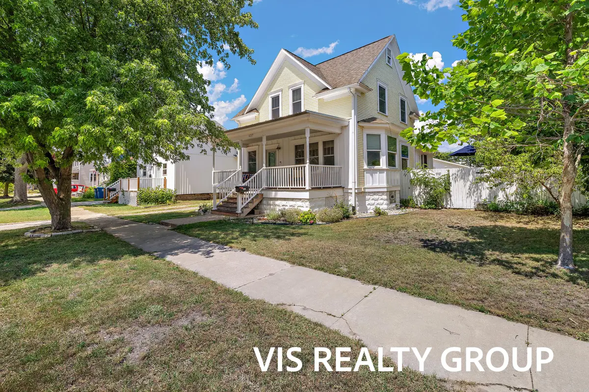 627 Fulton Avenue, Grand Haven, MI 49417 - #1