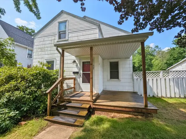 928 Phoenix Street, South Haven, MI 49090