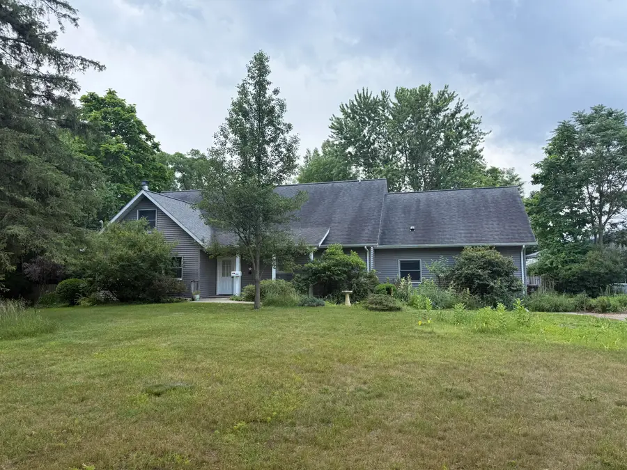 8518 3rd Street, Vestaburg, MI 48891 - #2