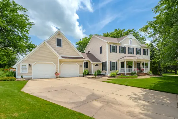 1380 Meadow Green Court Se, Caledonia, MI 49316
