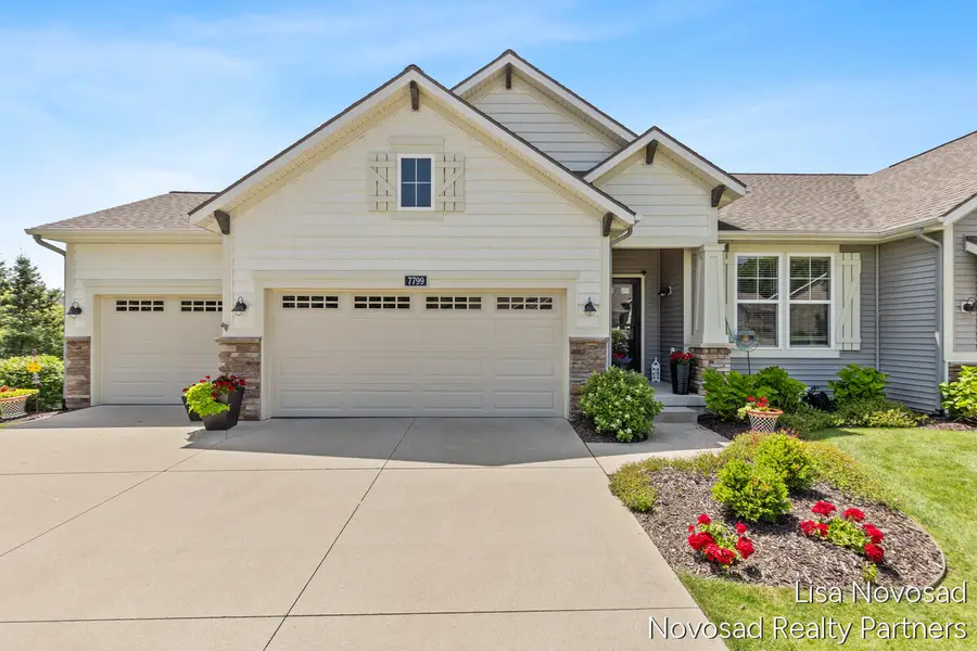 7799 Black Cherry Way Se #69, Caledonia, MI 49316 - #2