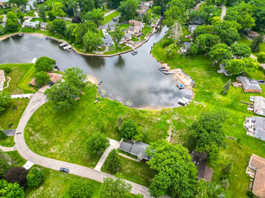 7436 Oak Bay Drive, White Lake, MI 48383 - #2